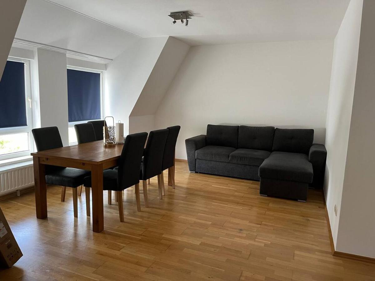 Grosses Apartment Im Dg Leipzig Ngoại thất bức ảnh