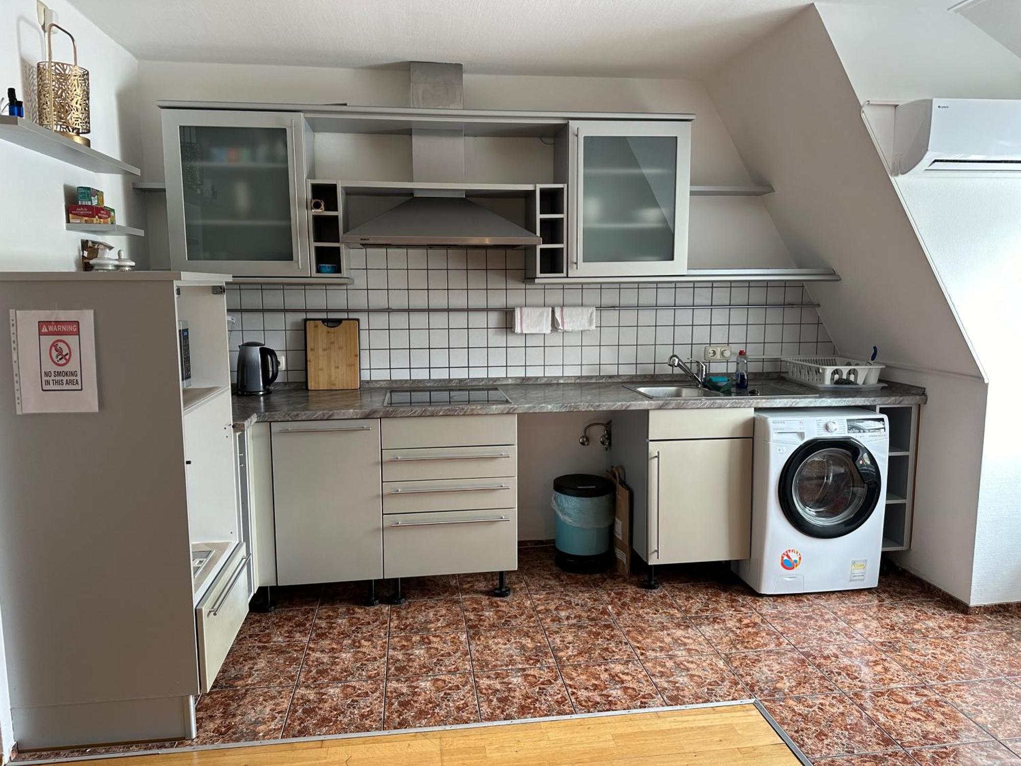 Grosses Apartment Im Dg Leipzig Ngoại thất bức ảnh